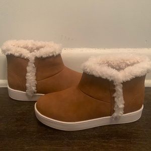 Skechers vegan leather ankle boots